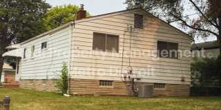 Move-In Ready Brick Ranch on a Corner Lot | Warren Gallery 14