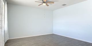 Beautiful Oak Leaf Preserve 3 Bedroom 2 Bathroom Smart Home Gallery 24