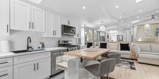 Fully Furnished Oceanfront Condo on Mission Beach Boardwalk Gallery 8