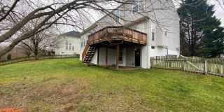 Meticulously maintained & spacious 4 Bd/2 full & 2 half bath home  Home in Dawson's Landing - Pets Welcome! Gallery 38