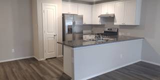 Charming 3 bedroom in Republic Creek! Gallery 8