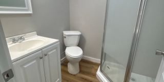 NEW LISTING ! Spacious 5 Bedroom 2 Bath House Gallery 9
