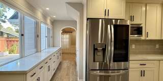 Stunning 4 Bedroom 3 Bath Home in Campbell Gallery 7