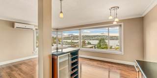 1 Bedroom 1 Bathroom Eastlake Condo W/ Stunning Views Gallery 11