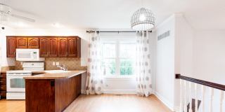 4 Bed home in Olathe- Quick access to I-35 Gallery 11