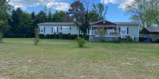 Gorgeous Updated Mobile Home On Land! Gallery 1