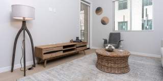 Downtown Ontario Luxury Apartments Gallery 13