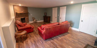 Modern 4bd Home - Fully Furnished Utilities Included Gallery 32
