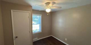 21751 ROSLYN Road Gallery 10