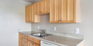 The Courtyard Apartment Homes Gallery 34