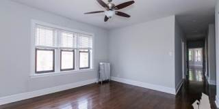 5160 N Leavitt Gallery 2