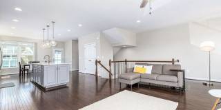 3208 Marion Square Gallery 11