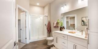 Somerset Upscale Apartments Gallery 25