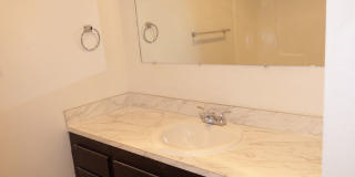 Rent Special: 1/2 Off July's Rent!! - 2 bed Townhome Gallery 32