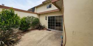 Charming 2-Bedroom Townhouse for Rent in Huntington Beach! Gallery 28