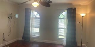 618 SE STREAMLET Avenue Gallery 7