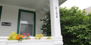 Beautiful 2-bedroom Charmer in Aksarben Gallery 19