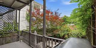 210 8TH Street SE Gallery 36