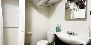 321 Maplewood Drive Gallery 21