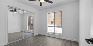 600 Olive Gallery 25