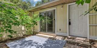 Freshly Updated 2-Bedroom Home with Stainless Steel Appliances & Private Patio – Ocala, FL Gallery 1