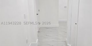 987 NE 145 Gallery 1