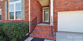 6860 Lakecrest Court Gallery 4