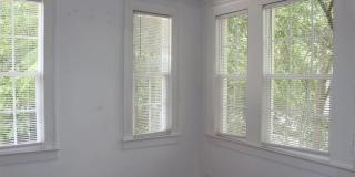 303 King Street Gallery 32