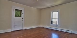 1515 Pine Street Gallery 23