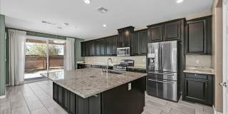 Stunning Next-Gen Home! 5 Bedrooms 5 Bathrooms In Gated Community! Gallery 8