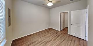 Luxury 3 Bedroom 2 Bathroom Townhome in Piedmont Schools (Neighborhood Park and Basketball Court) Gallery 8