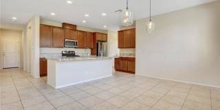 Gated community - 4 bedrooms - 3 baths Gallery 8