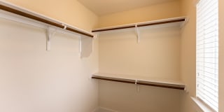 Spacious, Stylish, and Perfectly Located 3 Bedrooms, 2.5 Bathrooms in North Shields!!! Gallery 24