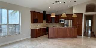 18580 SW 44th St Gallery 1