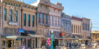 Modera Georgetown Gallery 25