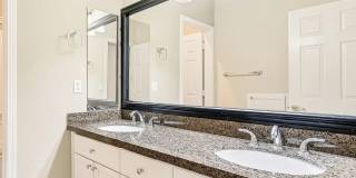 Large 6 bed/3 bath KIERLAND Single-family Home in Scottsdale Gallery 16