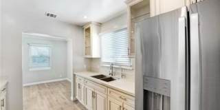 7454 Gaviota Gallery 6