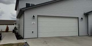 Cute twin home in SE Mandan Cute twin home in SE Mandan Gallery 1