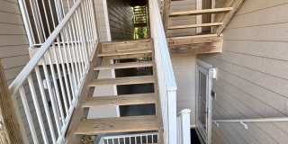 LARGE 2ND FLOOR CONDO Gallery 5