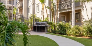 Belle Fontaine Gallery 49