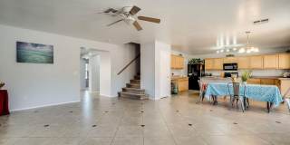 Large 5 Bedroom home in South Phoenix with Private Pool Gallery 9