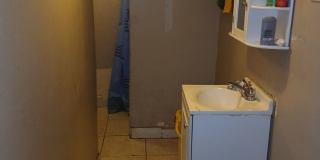 Spacious Newark Home – 7 Bedrooms, 2 Kitchens Gallery 1