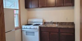 Location and Value! Cozy 1 and 2-Bedroom Apartment Building in Wauwatosa Location and Value! Cozy 1 and 2-Bedroom Apartment Building in Wauwatosa Gallery 16