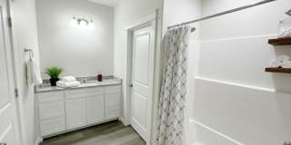 Adorable home in a quiet neighborhood Gallery 6