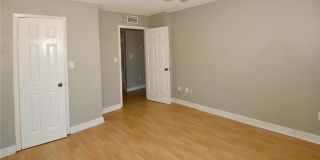 51 ISLAND WAY Gallery 15