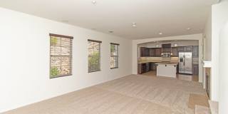 Incredible 3 bed & 3.5 bath Tri-Level Condo in San Marcos! Gallery 1