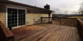 Beautiful Mid Entry Home in a Quiet Neighborhood Gallery 7