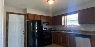 Great Duplex! 2 Bed, 1 Bath Gallery 5