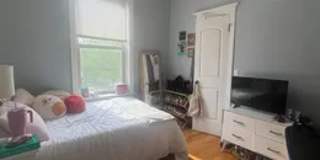1407 West Addison Street Gallery 7