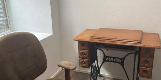 Charming 2BR Apartment in Greeley Gallery 36